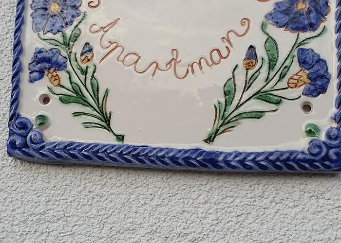 Viragos Birtok Es Vendeghaz 公寓 *